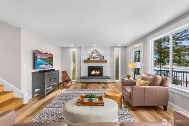 240 SE Mallard Beach Lane, Shelton, WA 98584