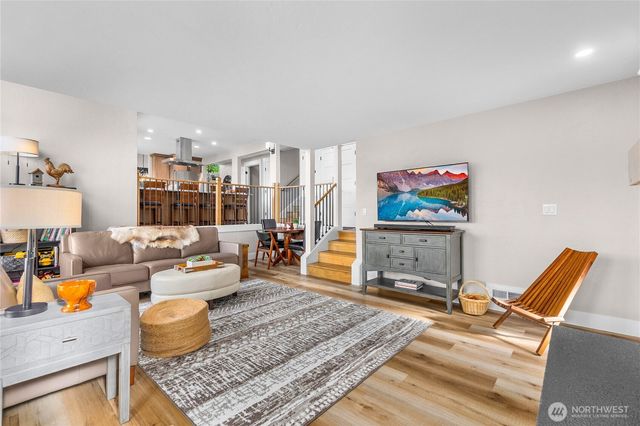 240 SE Mallard Beach Lane, Shelton, WA 98584