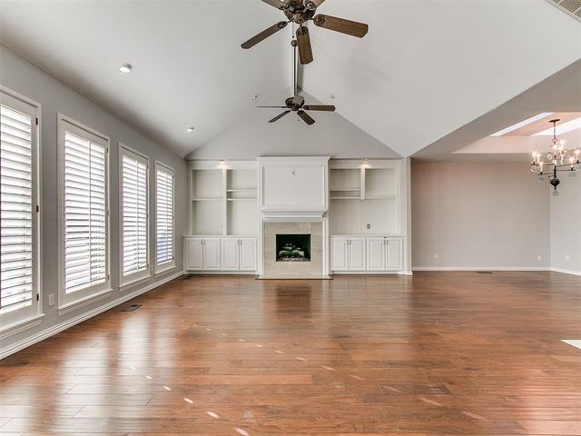 6016 Chestnut Court, Edmond, OK 73025