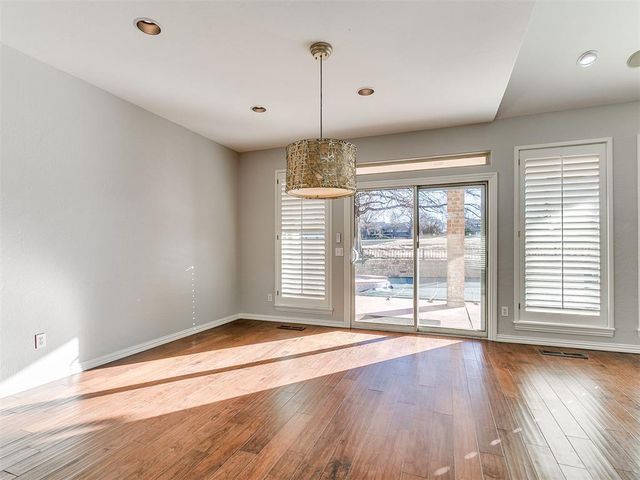 6016 Chestnut Court, Edmond, OK 73025