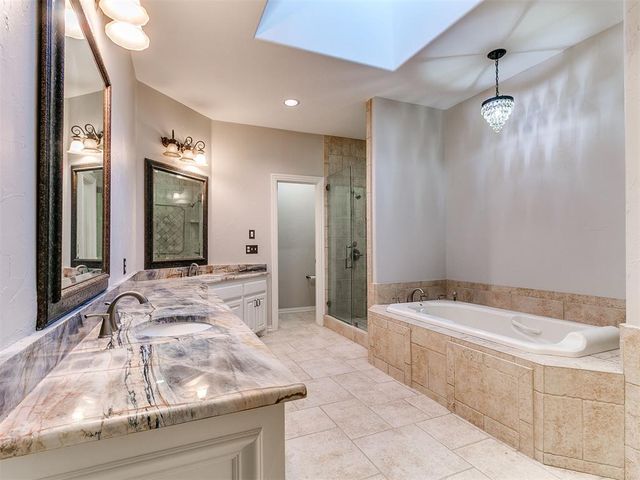 6016 Chestnut Court, Edmond, OK 73025