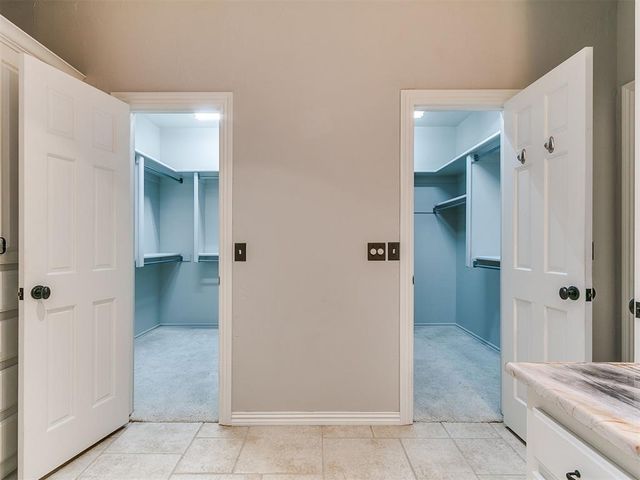 6016 Chestnut Court, Edmond, OK 73025