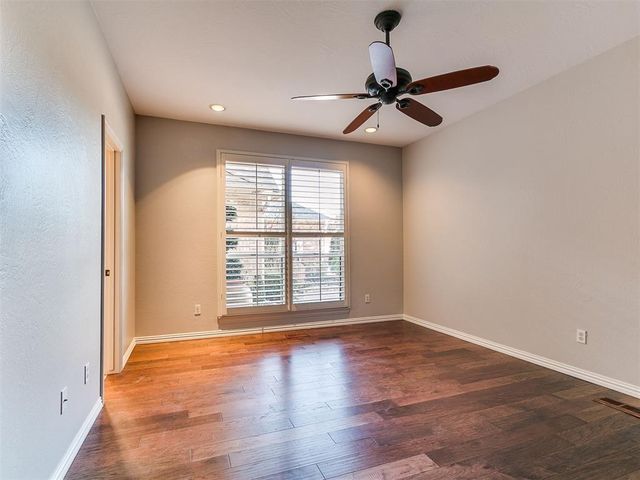 6016 Chestnut Court, Edmond, OK 73025