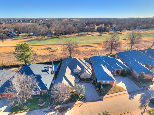6016 Chestnut Court, Edmond, OK 73025