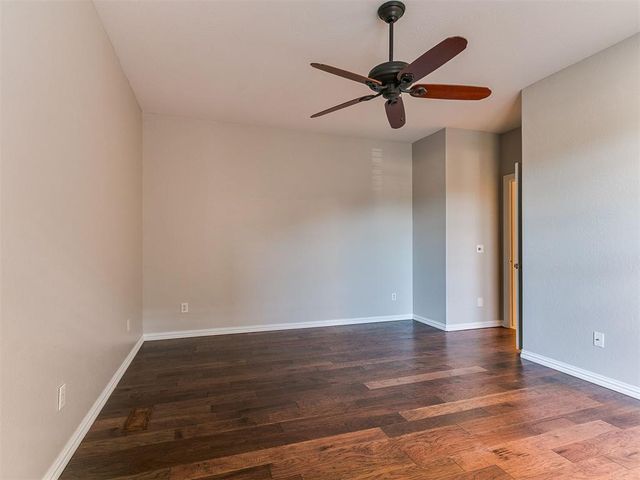 6016 Chestnut Court, Edmond, OK 73025