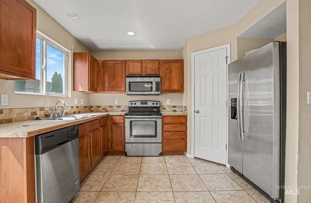 3004 Stone Creek St, Caldwell, ID 83605