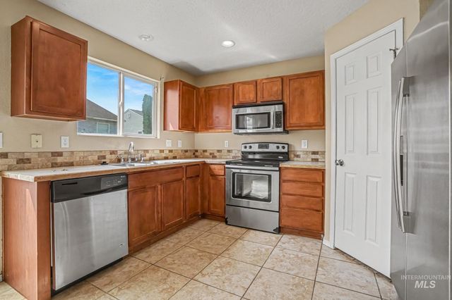 3004 Stone Creek St, Caldwell, ID 83605
