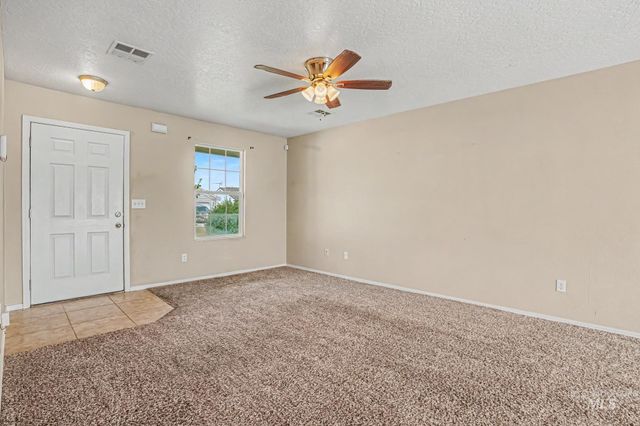 3004 Stone Creek St, Caldwell, ID 83605