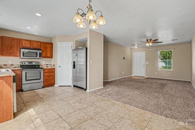 3004 Stone Creek St, Caldwell, ID 83605