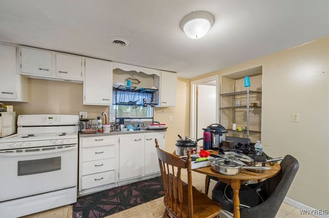 74 Houston Street, Buffalo, NY 14220