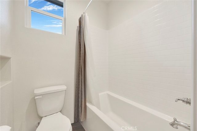 28427 Ascent, Saugus, CA 91350