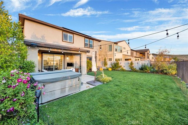 28427 Ascent, Saugus, CA 91350