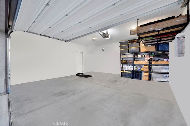 28427 Ascent, Saugus, CA 91350