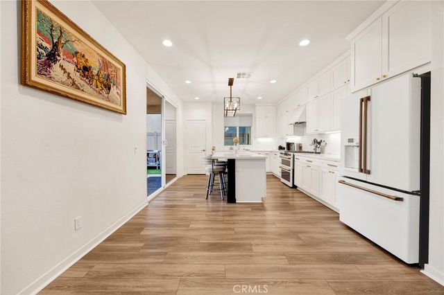 28427 Ascent, Saugus, CA 91350