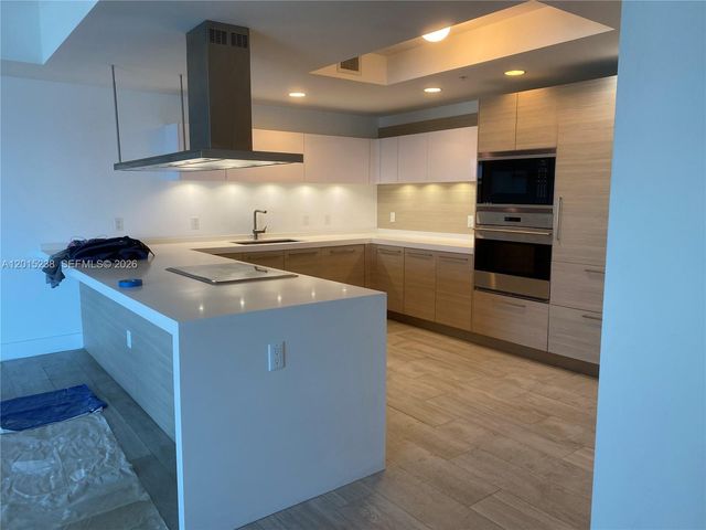 17301 Biscayne Blvd 203, North Miami Beach, FL 33160