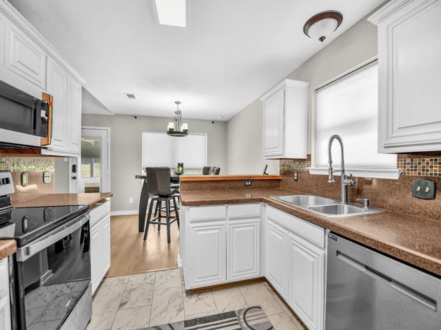 116 Butternut Court, Weatherford, TX 76088
