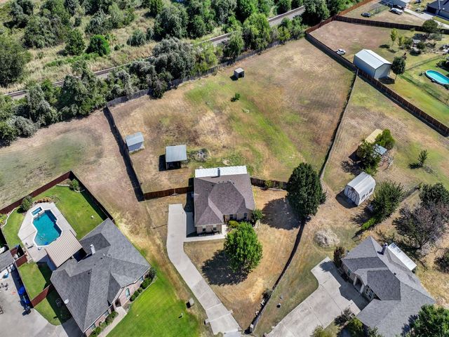 116 Butternut Court, Weatherford, TX 76088