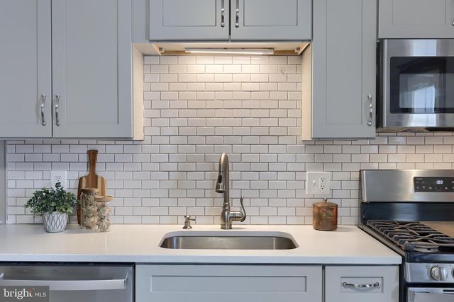 274 N MAIN ST, Red Lion, PA 17356