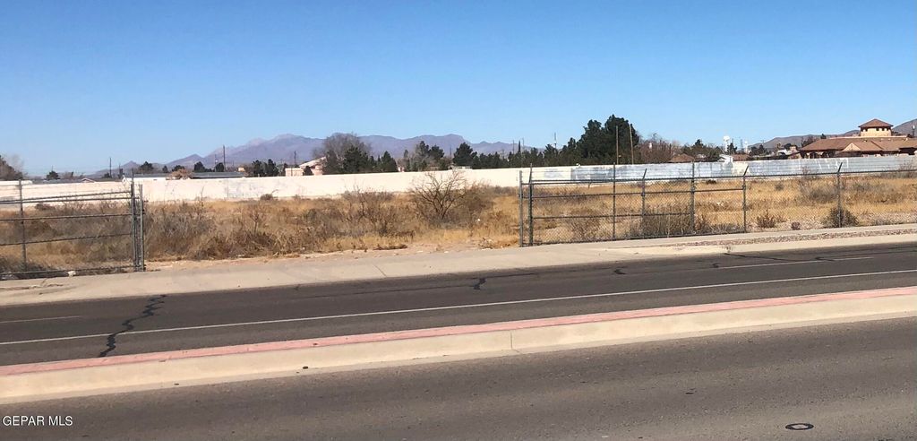 321 VInton Road, Anthony, TX 79821