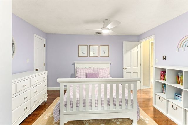 135 Lawndale Rd, Mansfield, MA 02048