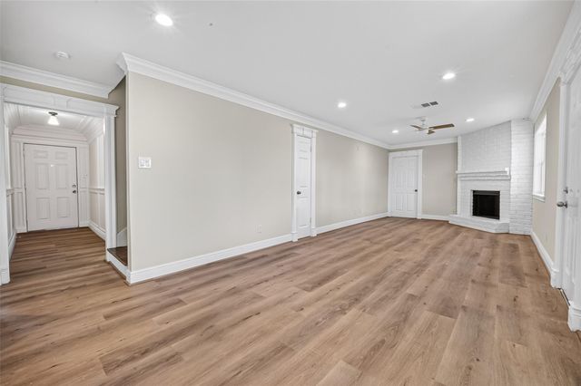 8438 Gallahad Street, Houston, TX 77078