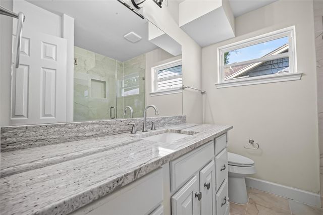 8438 Gallahad Street, Houston, TX 77078