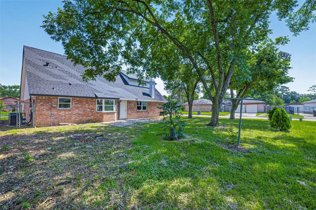 8438 Gallahad Street, Houston, TX 77078