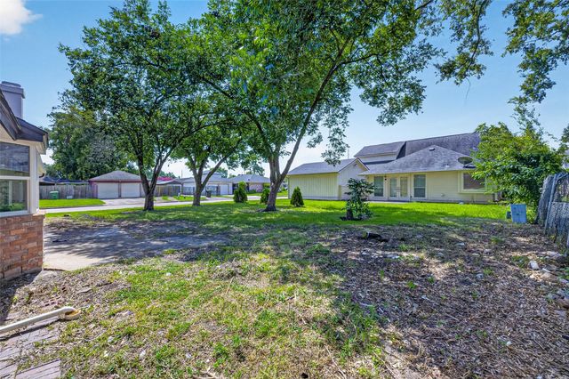 8438 Gallahad Street, Houston, TX 77078