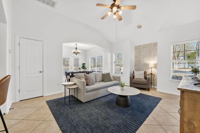 6801 Beckett RD 114R, Austin, TX 78749