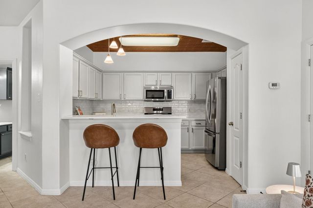 6801 Beckett RD 114R, Austin, TX 78749