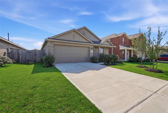 9910 Cliffside Ridge Drive, Baytown, TX 77521