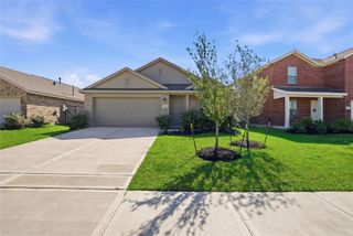 9910 Cliffside Ridge Drive, Baytown, TX 77521