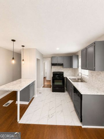 437 Fairlock Lane NW, Atlanta, GA 30331