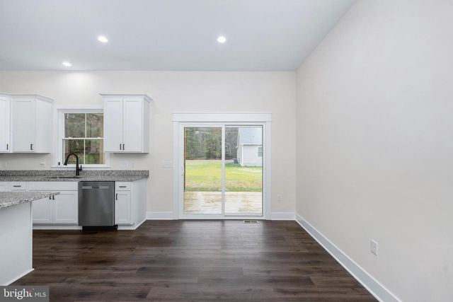 564 CURRIOMAN DR, Montross, VA 22520