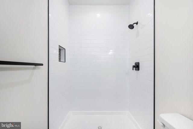 564 CURRIOMAN DR, Montross, VA 22520