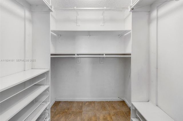 500 Three Islands Blvd 117, Hallandale Beach, FL 33009