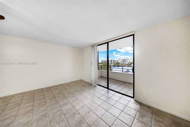 500 Three Islands Blvd 117, Hallandale Beach, FL 33009