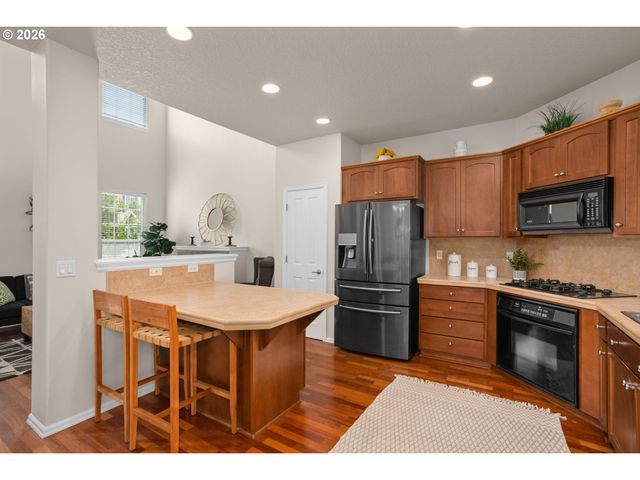 11617 Sw WATERTHRUSH Ter, Beaverton, OR 97007