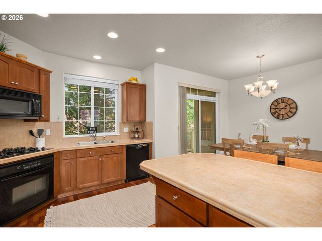 11617 Sw WATERTHRUSH Ter, Beaverton, OR 97007