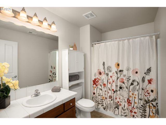 11617 Sw WATERTHRUSH Ter, Beaverton, OR 97007