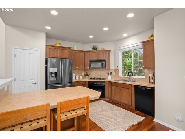 11617 Sw WATERTHRUSH Ter, Beaverton, OR 97007