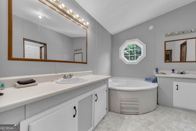 2759 Liberty Hill Church Road, Hartwell, GA 30643