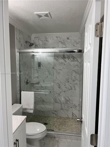 2240 Simms Street, Hollywood, FL 33020