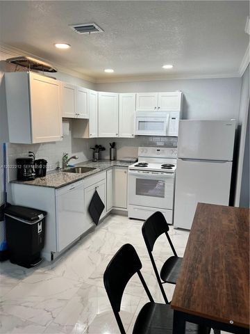 2240 Simms Street, Hollywood, FL 33020