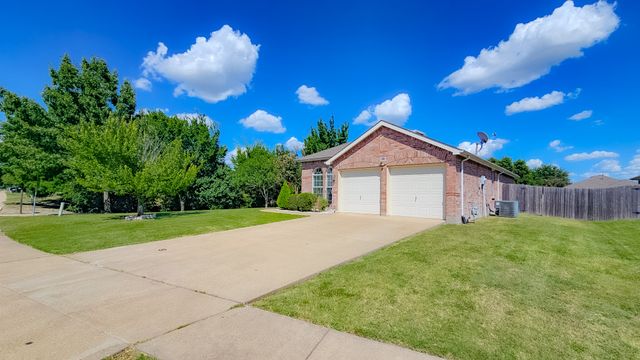 303 Chinaberry Trail, Forney, TX 75126