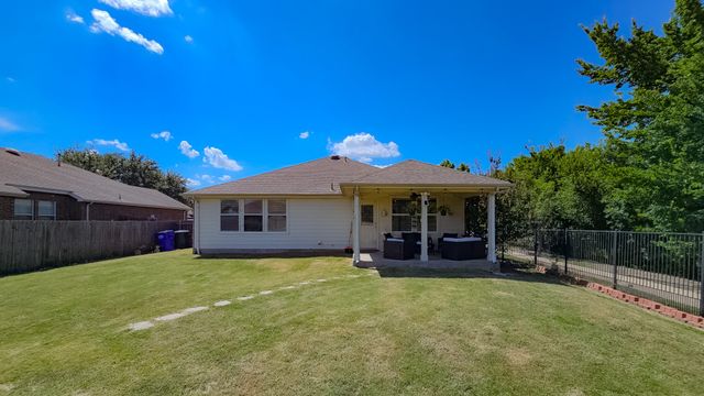 303 Chinaberry Trail, Forney, TX 75126