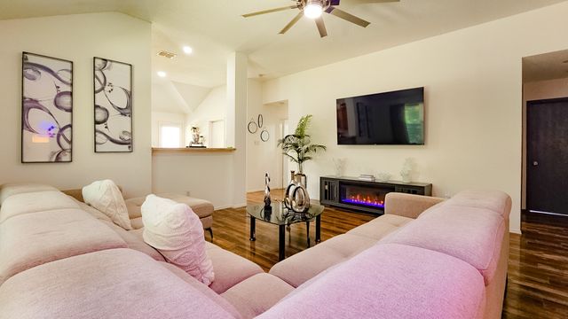 303 Chinaberry Trail, Forney, TX 75126