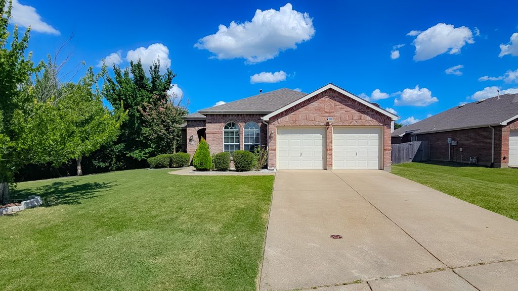 303 Chinaberry Trail, Forney, TX 75126
