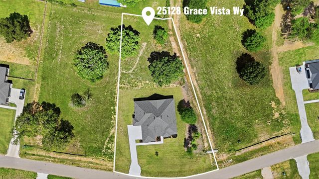 25128 Grace Vista Way, Montgomery, TX 77356