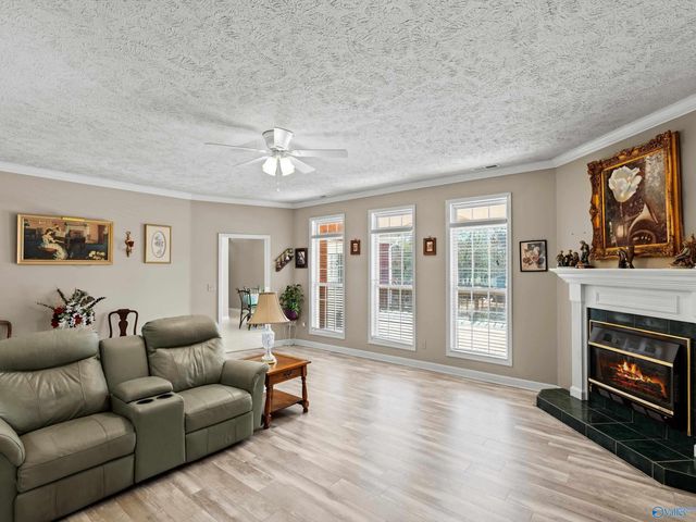 27810 Kim Drive, Harvest, AL 35749